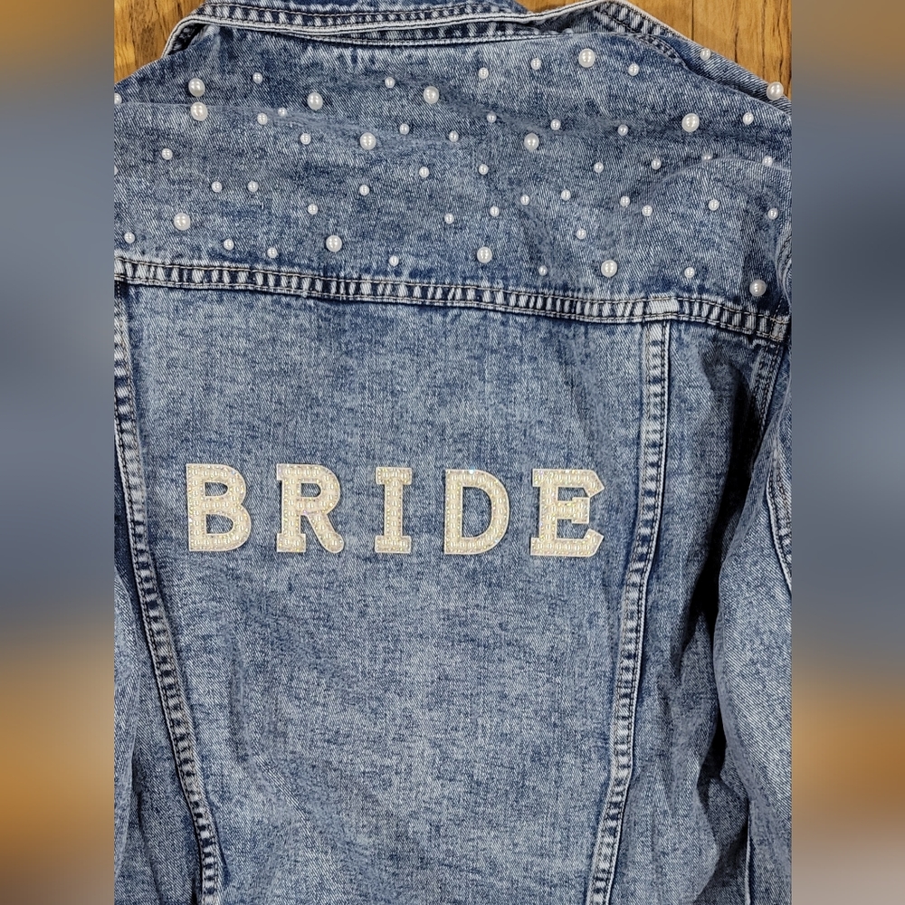 Hand sewn bride jacket 😍 - Picture 5 of 5